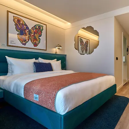 The Social Hub Poblenou Hotel 4*