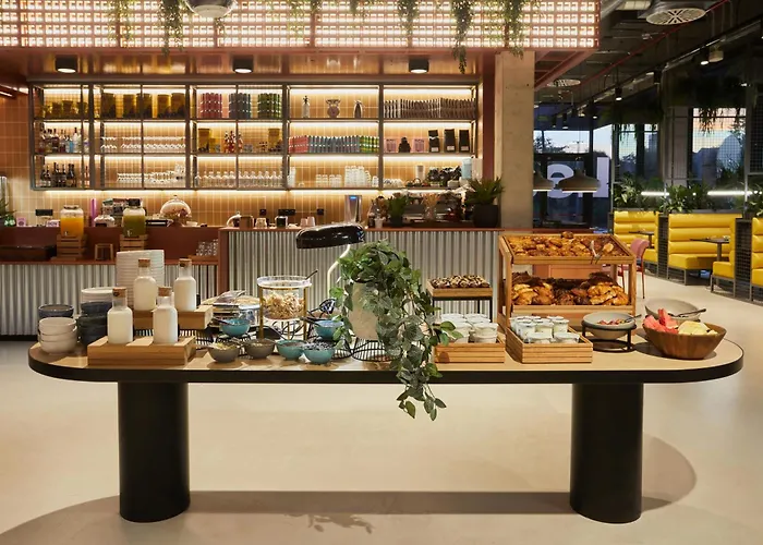 The Social Hub Poblenou فندق 4*